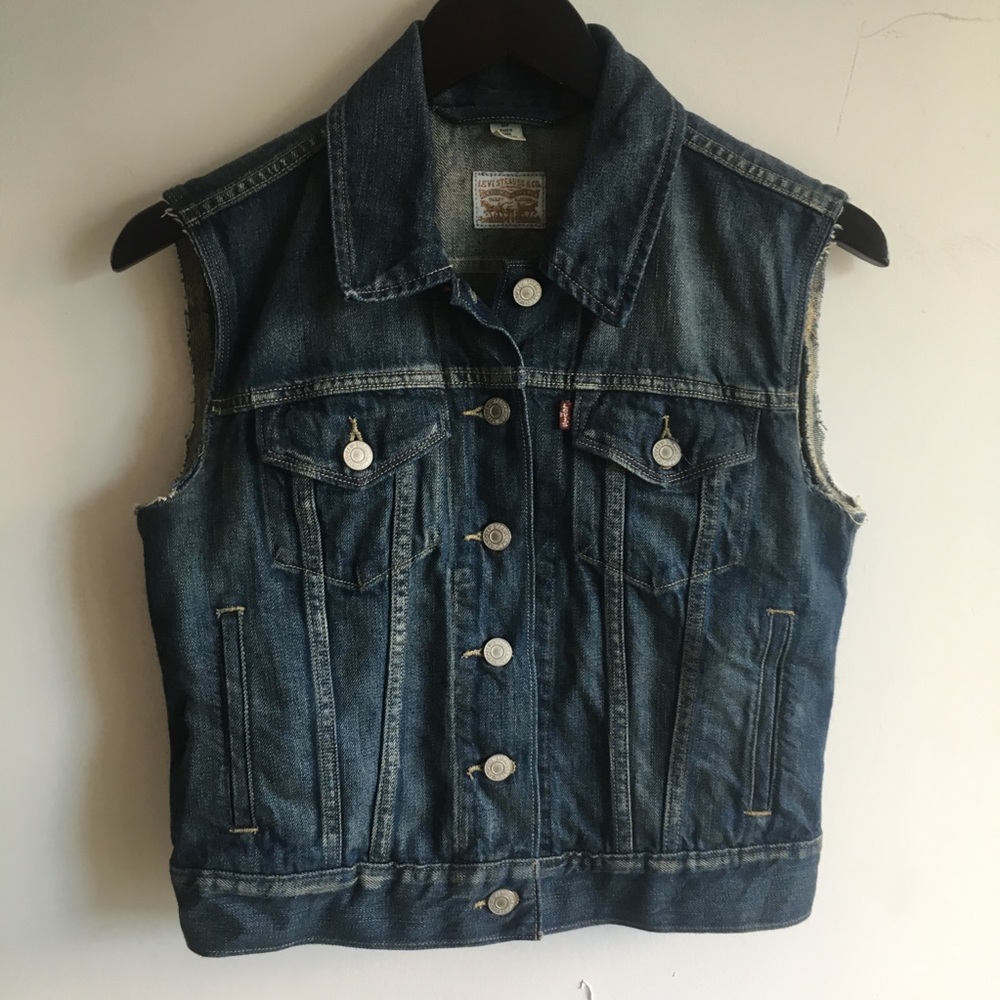 Levi’s denim vest